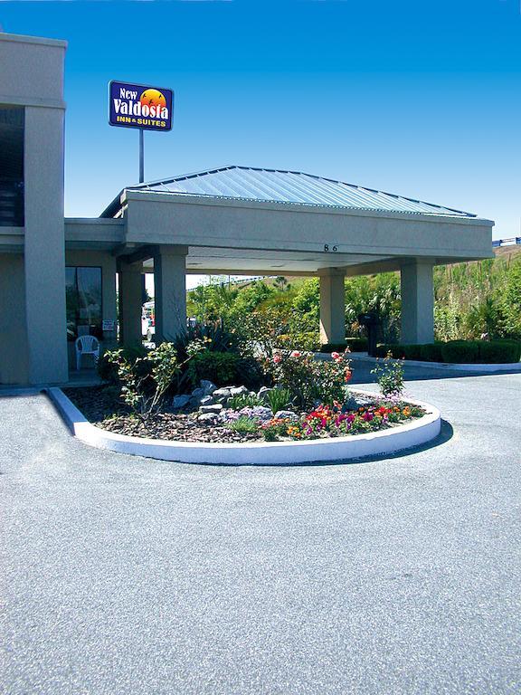 New Valdosta Inn And Suites ภายนอก รูปภาพ